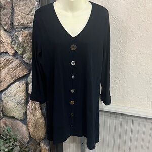 JM Collection Black Button-Down Women's Shirt